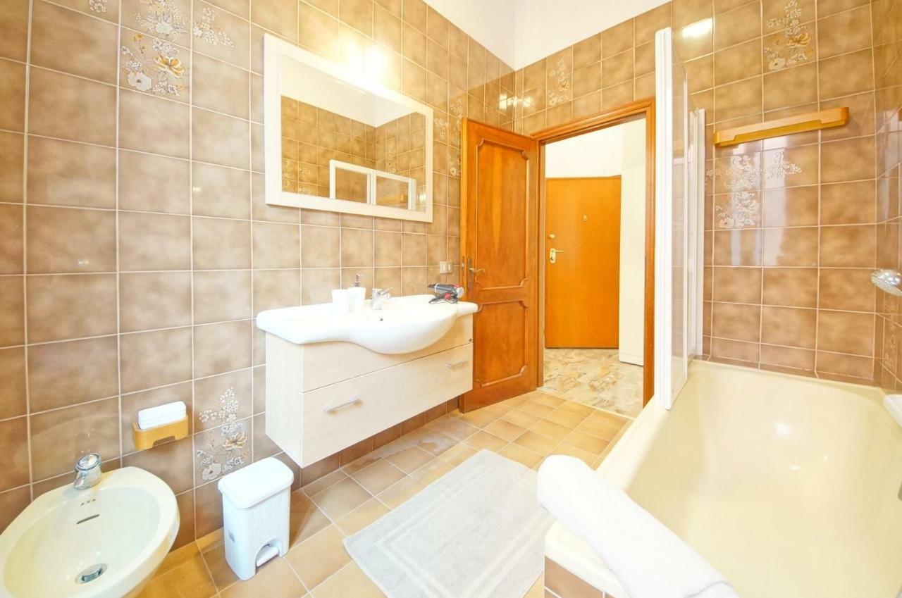 Dolcevita Apartments N 250 Венеция Екстериор снимка